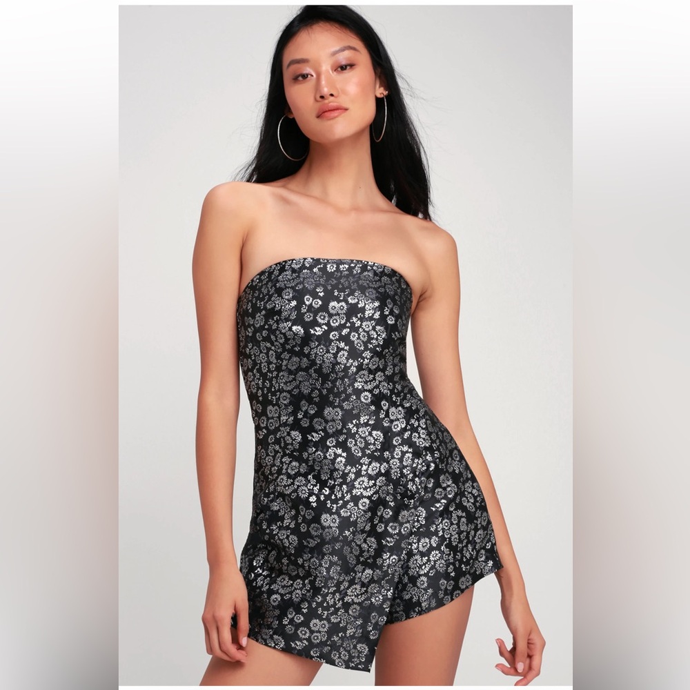 Minkpink Size XS Magic Touch Black Metallic Floral Print Strapless Romper